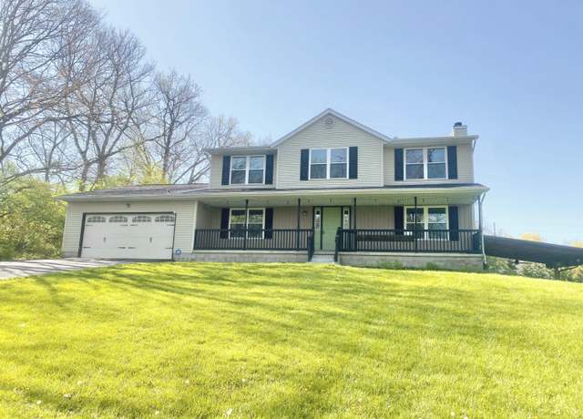 Property at 815 Falkirk Dr, Springfield, OH 45502, 4 beds, 3.5 baths