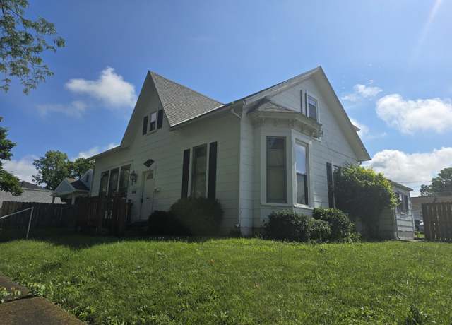 Property at 324 N Detroit St, Bellefontaine, OH 43311, 5 beds, 2 baths