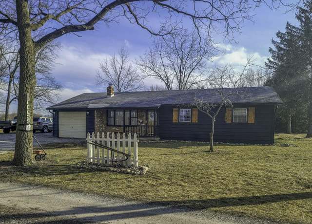 Property at 11746 Bay Rd, Wapakoneta, OH 45895, 4 beds, 2 baths
