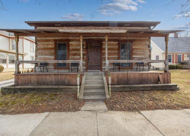 Property at 408 S Blackhoof St, Wapakoneta, OH 45895, 2 beds, 1 bath