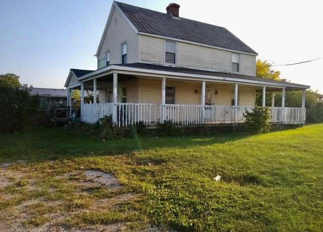 Property at 1435 Covington Ave, Piqua, OH 45356, 3 beds, 2.5 baths