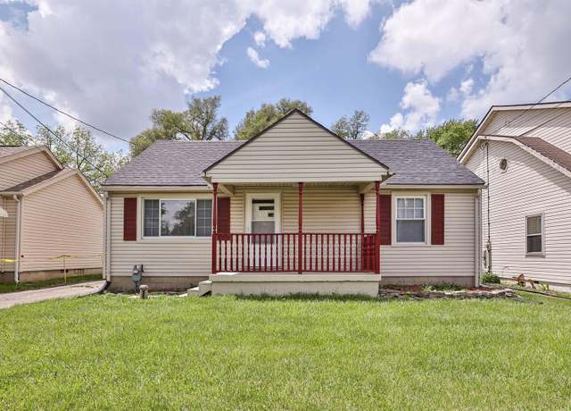 Property at 1639 S Burnett Rd, Springfield, OH 45505, 4 beds, 2.5 baths