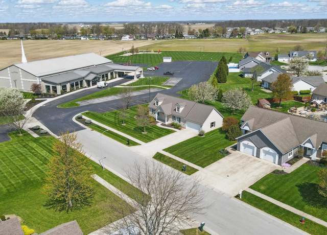 Property at 1210 Navajo Trl, Wapakoneta, OH 45895, 2 beds, 2 baths