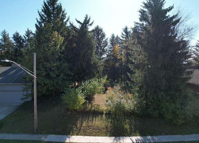 Property at 1612 Whispering Pines Ln, Bellefontaine, OH 43311