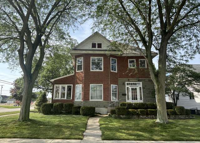 Property at 403 W Walnut St, Coldwater, OH 45828, 5 beds, 2 baths