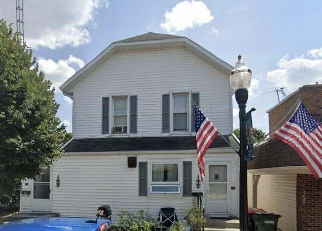 Property at 122 E Main St, Versailles, OH 45380, 4 beds, 3 baths