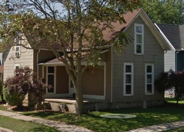 Property at 111 E Mechanic St, Wapakoneta, OH 45895, 3 beds, 1 bath