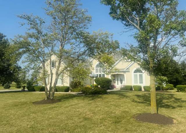 Property at 6764 Silver Lakes Dr, Celina, OH 45822, 4 beds, 2.5 baths