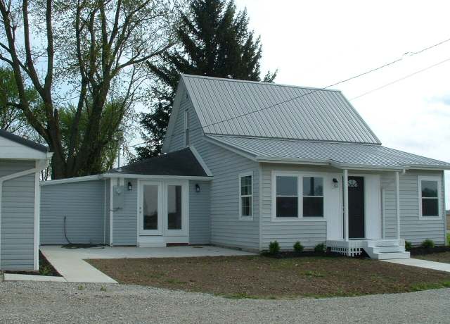 Property at 18730 State Route 65, Wapakoneta, OH 45895, 3 beds, 2 baths