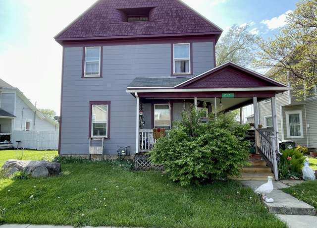 Property at 712 S Clay St, Troy, OH 45373, 5 beds, 2 baths