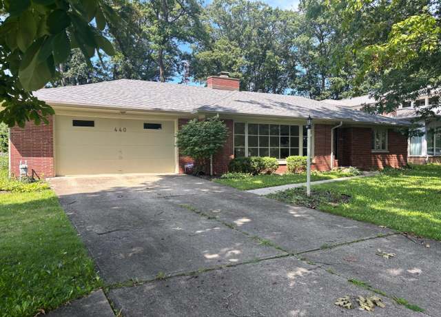 Property at 440 S Broadmoor Blvd, Springfield, OH 45504, 3 beds, 2.5 baths