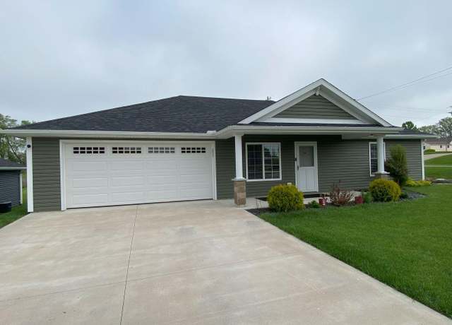 Property at 200 Malone Ave, Bellefontaine, OH 43311, 3 beds, 2 baths