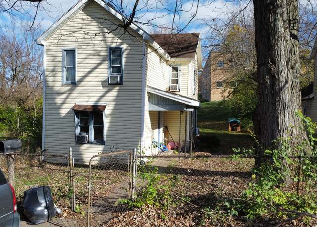 Property at 72 S Freeman St, Springfield, OH 45505, 2 beds, 2 baths