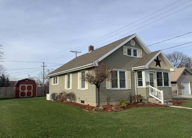Property at 221 S Mill St, Celina, OH 45822, 2 beds, 1 bath