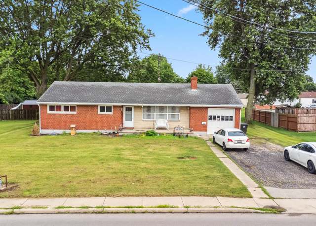 Property at 303 N Sunset Dr, Piqua, OH 45356, 3 beds, 1 bath