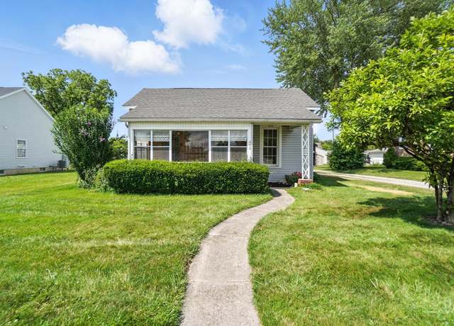 Property at 408 W Benton St, Wapakoneta, OH 45895, 2 beds, 1 bath