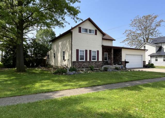 Property at 320 E Anthony St, Celina, OH 45822, 3 beds, 2 baths