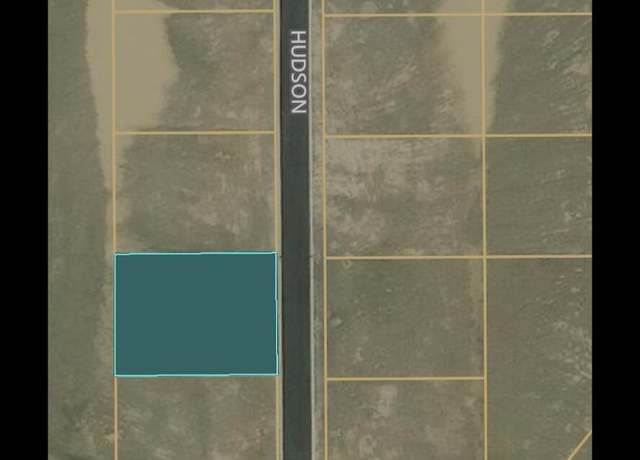 Property at 307 Hudson Dr, Jackson Center, OH 45334