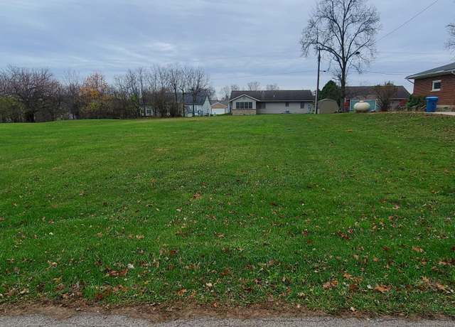 Property at 401 Bowman Dr, Sidney, OH 45365