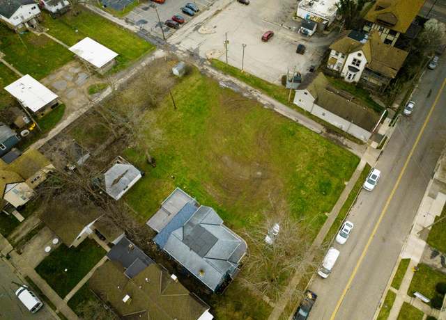 Property at 120 E Ward St, Springfield, OH 45504