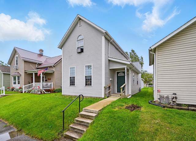 Property at 605 Hendricks Ave, Saint Marys, OH 45885, 3 beds, 1 bath