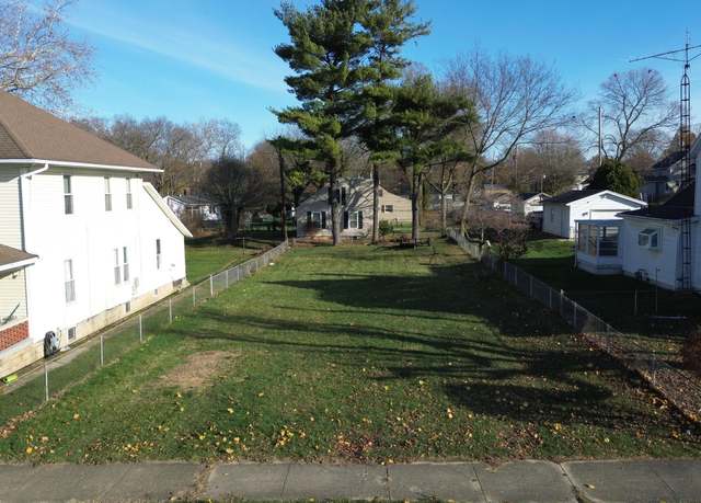 Property at 366 N Isabella St, Springfield, OH 45504