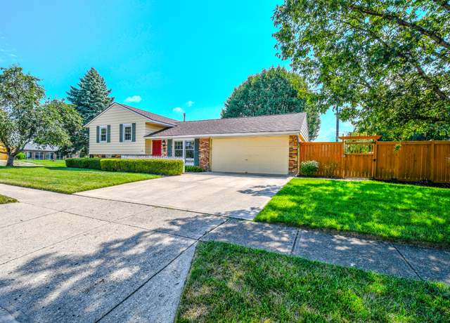 Property at 1138 Edgebrook Ave, New Carlisle, OH 45344, 3 beds, 1.5 baths