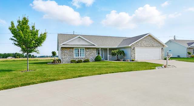 Photo of 1076 Stonegate Ct, Wapakoneta, OH 45895