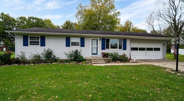 Photo of 30 Woodhaven Ln, Troy, OH 45373