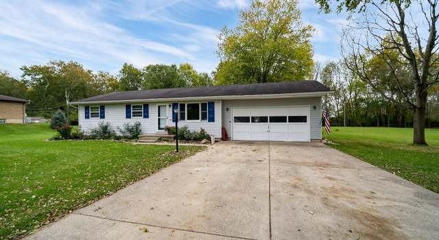 Photo of 30 Woodhaven Ln, Troy, OH 45373
