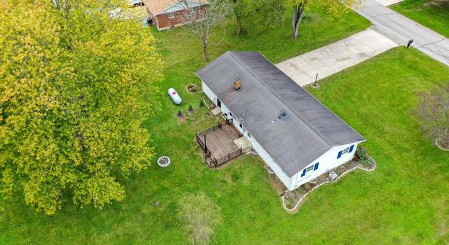 Photo of 30 Woodhaven Ln, Troy, OH 45373