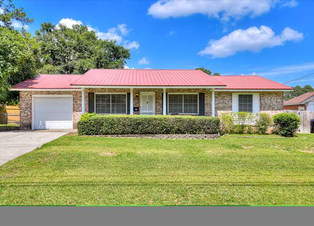 Property at 1714 Sandalwood, Augusta, GA 30909, 3 beds, 2 baths