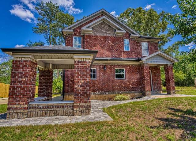 Property at 1423 Edgefield, North Augusta, SC 29860, 4 beds, 2.5 baths