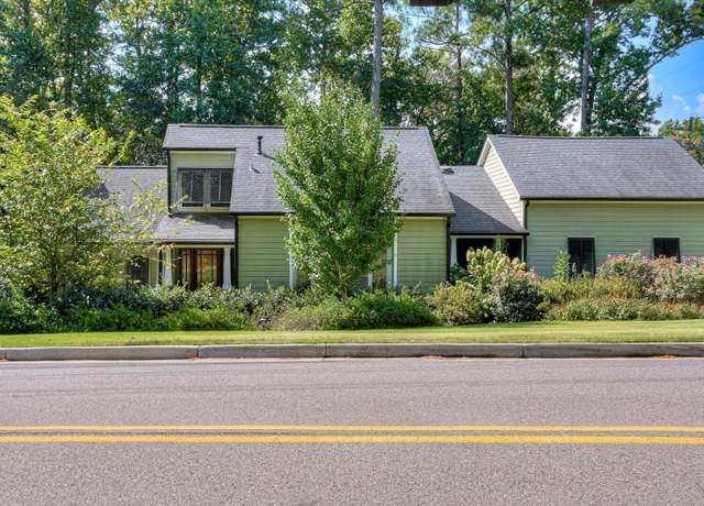 Property at 501 Ashland, Augusta, GA 30909, 3 beds, 2.5 baths