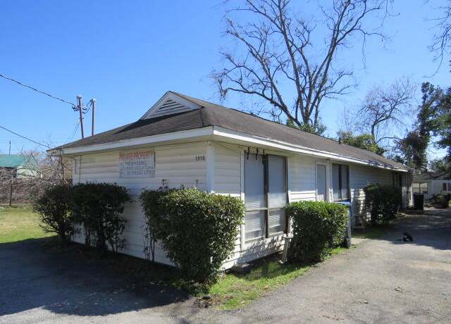 Property at 1916 BATTLE Row, Augusta, GA 30904, 7 beds, 7.5 baths