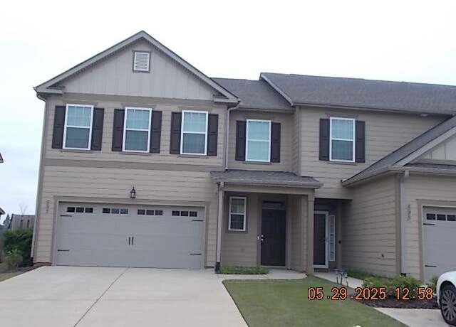 Property at 597 Vinings Dr, Grovetown, GA 30813, 3 beds, 2.5 baths