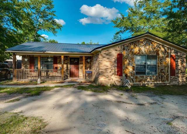 Property at 2237 Winston, Augusta, GA 30906, 5 beds, 2 baths