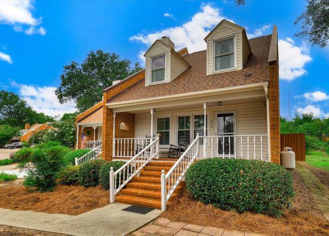 Property at 204 Hickory, North Augusta, SC 29841, 2 beds, 2.5 baths