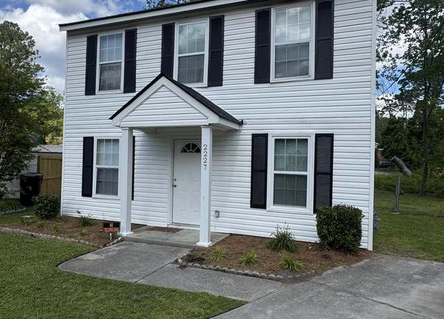 Property at 2227 Birnam Pl, Augusta, GA 30904, 3 beds, 2.5 baths