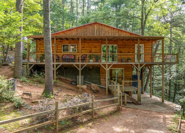 Property at 391 Whitecliff, Ellijay, GA 30540, 3 beds, 2.5 baths