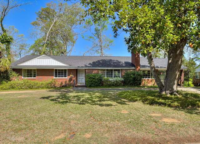 Property at 2220 EDGEWOOD, Augusta, GA 30904, 3 beds, 2.5 baths