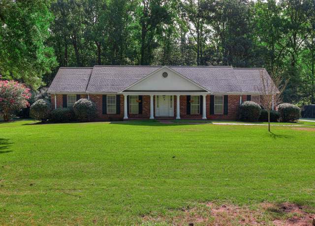 Property at 1001 Spring, Washington, GA 30673, 4 beds, 3 baths