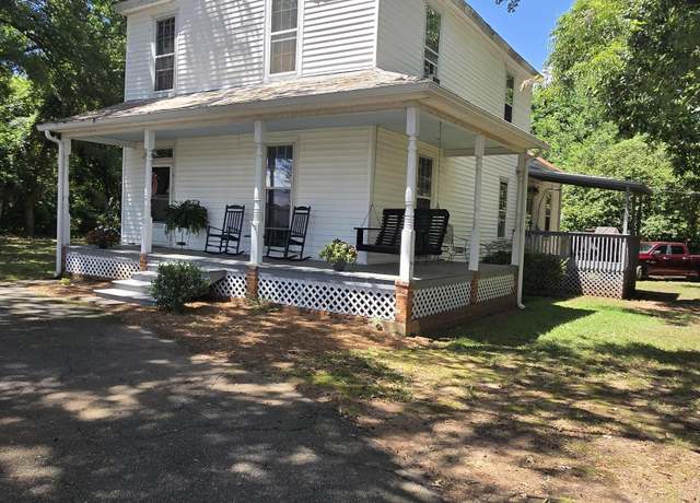 Property at 39 Lexington, Washington, GA 30673, 3 beds, 1.5 baths