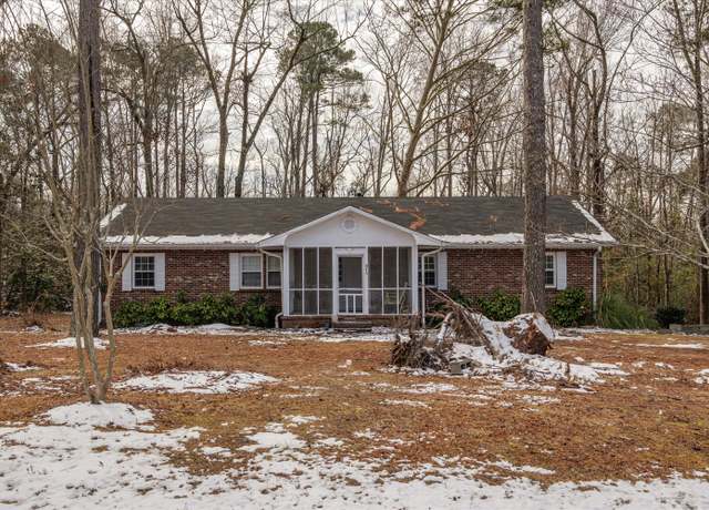 Property at 213 VFW Rd, Grovetown, GA 30813, 3 beds, 2 baths