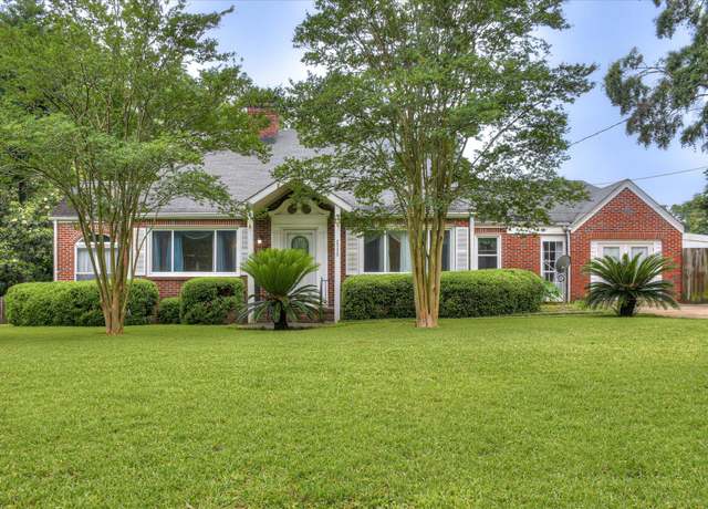 Property at 2336 Redwood, Augusta, GA 30904, 3 beds, 2 baths