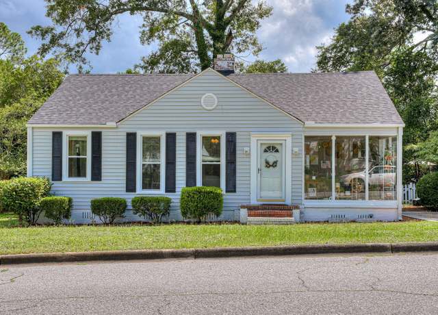 Property at 1703 Holly Hl, Augusta, GA 30904, 3 beds, 1 bath