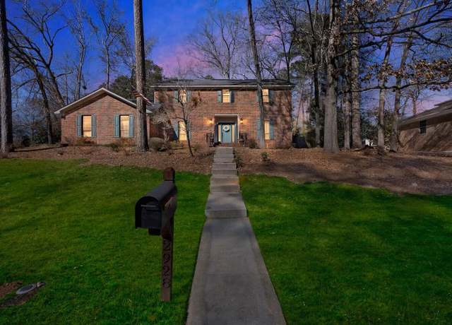 Property at 2928 Foxhall Cir, Augusta, GA 30907, 5 beds, 2.5 baths