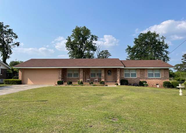 Property at 2403 Eagle Dr, Augusta, GA 30906, 4 beds, 2 baths
