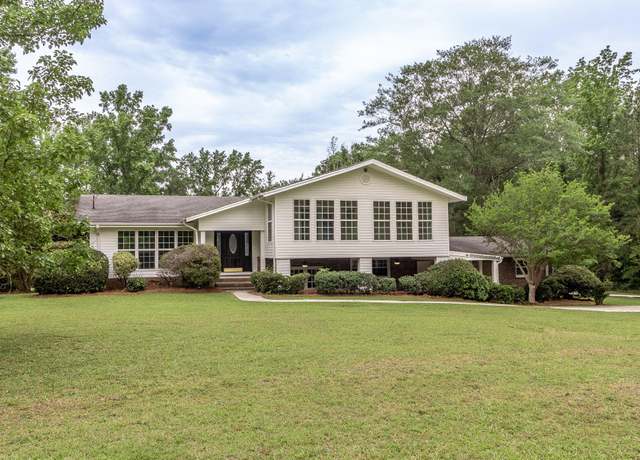 Property at 563 Lakewood, Thomson, GA 30824, 5 beds, 4 baths