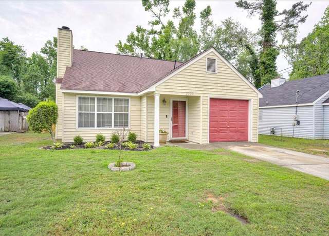 Property at 2220 Birnam Pl, Augusta, GA 30904, 3 beds, 2 baths